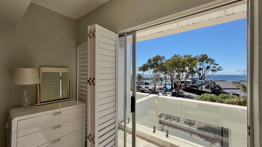 To Let 4 Bedroom Property for Rent in Gordons Bay Village Western Cape